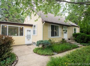 4001 Hillsdale Ave NE, Grand Rapids, MI 49525
