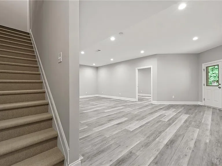 9965 Cameron Parc Cir — Photo 37