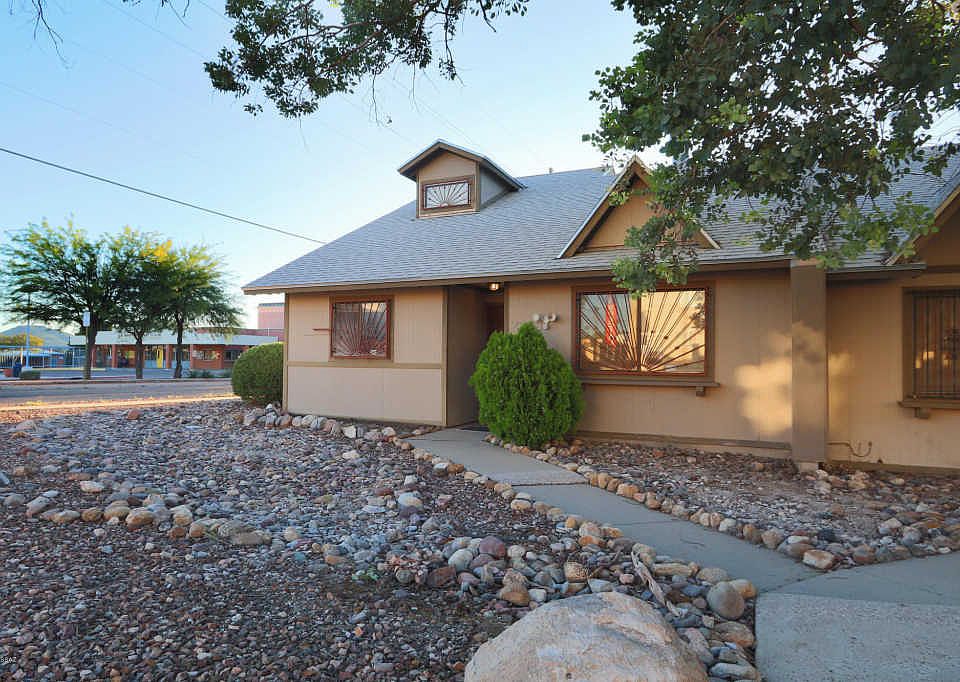 1st image of 2708 N Malibu Dr