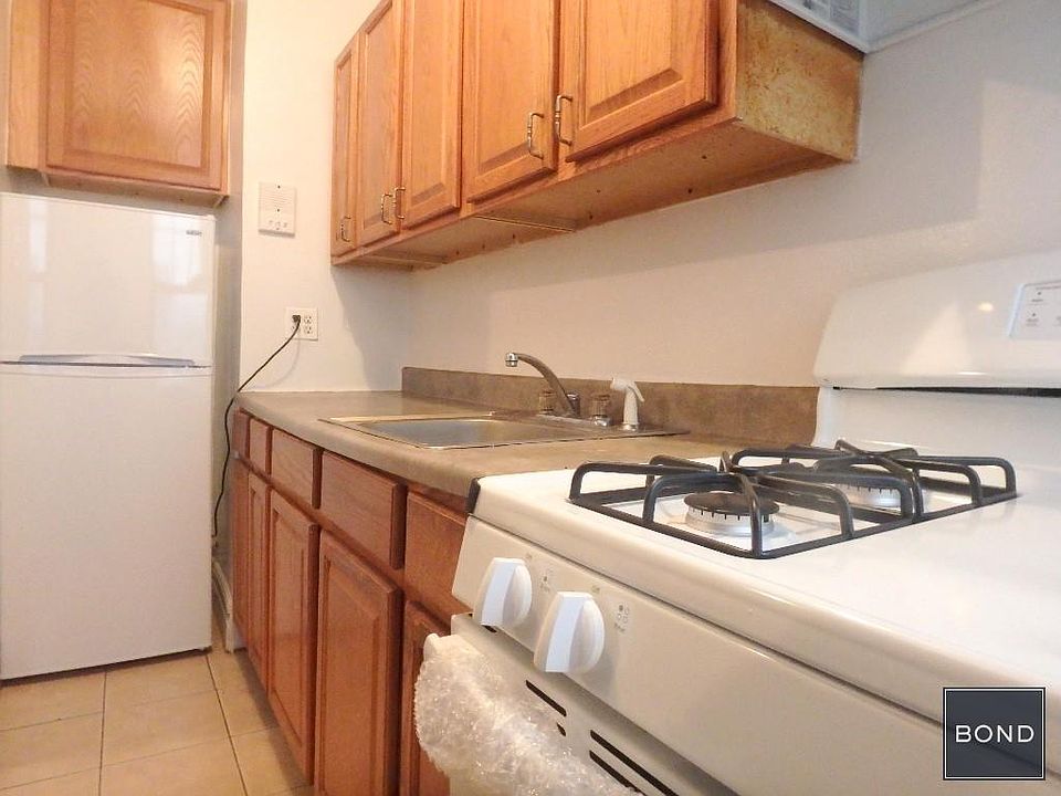 2nd image of 3561 92nd St APT 1E