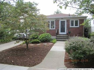 18 Rochelle Pl, Staten Island, NY 10312
