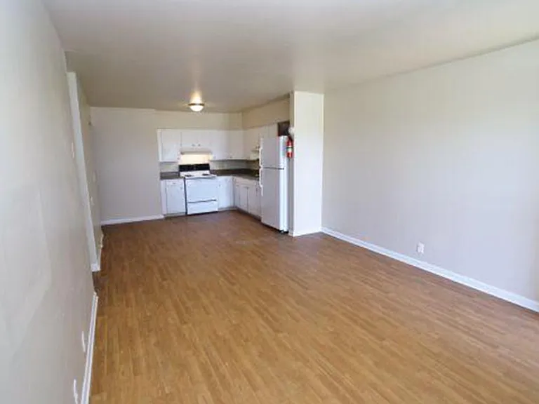 601 Crutcher St — Photo 9