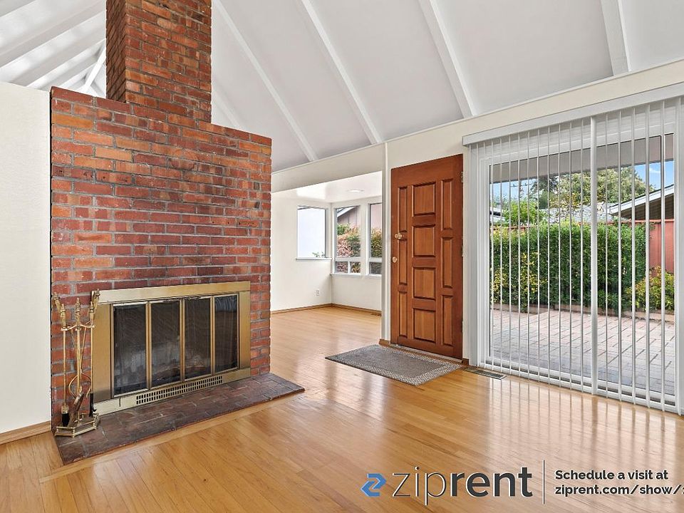 1st image of 731 Iris Ave