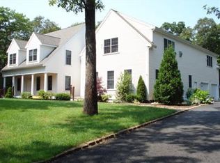 99 Red Oak Ln, West Barnstable, MA 02668