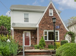 13 Overlook Ter, Bloomfield, NJ 07003