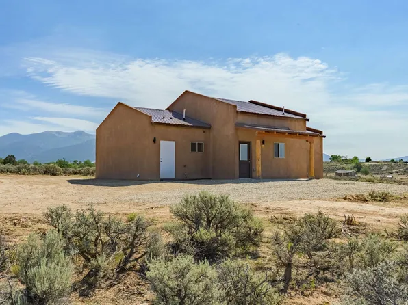 15 Day Lane, El Prado, NM 87529