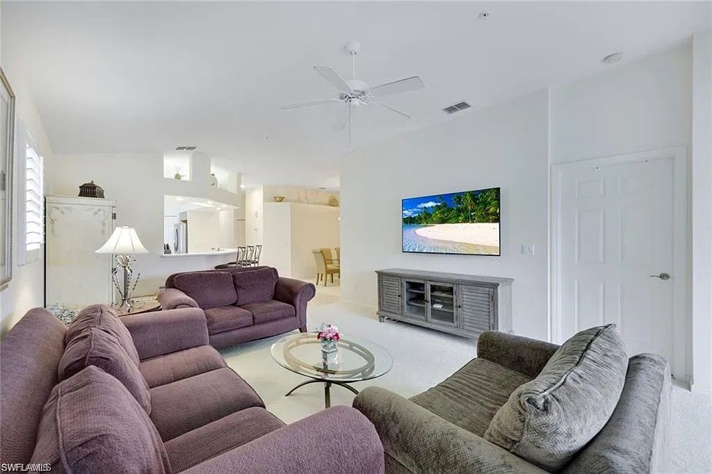 2 bed, 2.0 bath, 1696 sqft, $2,600 — Photo 4