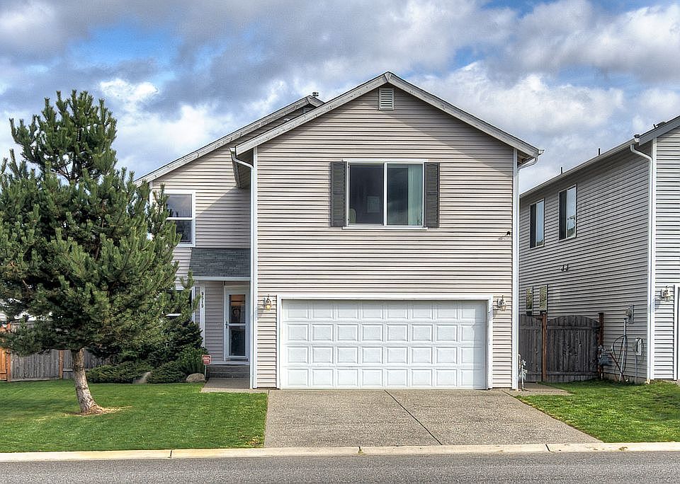 1st image of 9519 Country Hollow Dr E