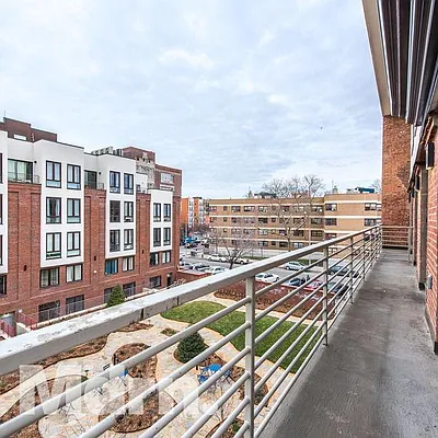 Rented by Mdrn Residential | media 38