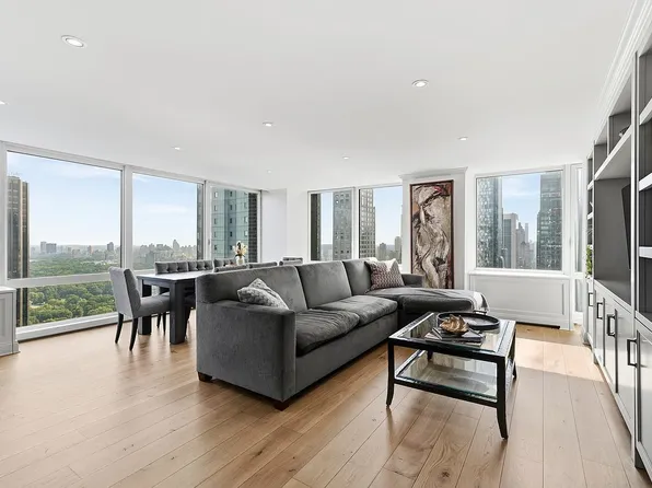 322 W 57th St APT 56K, New York, NY 10019