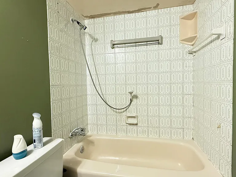 1300 Marlborough Ct #323 — Photo 15