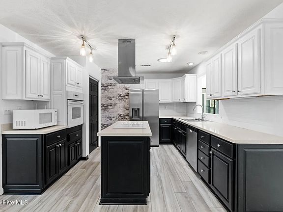 3rd image of 96 Calabash Dr