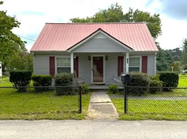 406 4th Ave S, Baxter, TN 38544
