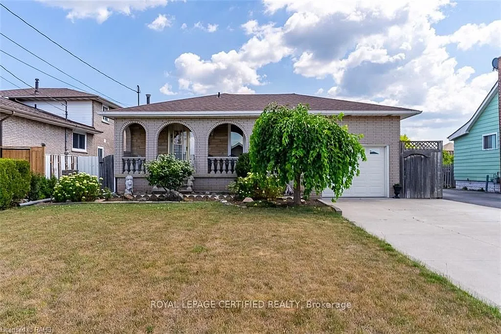 2 bed, $1,900 — Photo 1