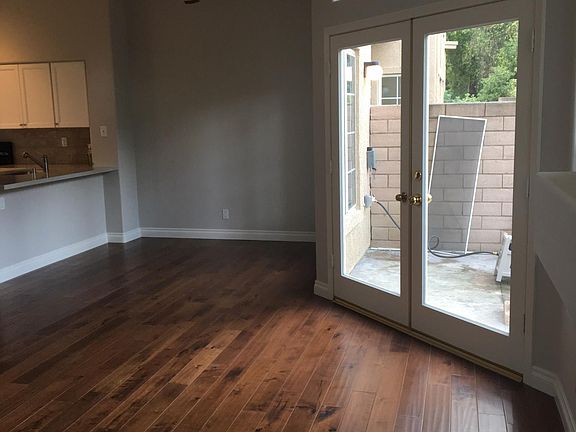 living room/dining room