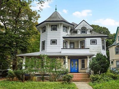 1822 Glenwood Rd, Brooklyn, NY, 11230