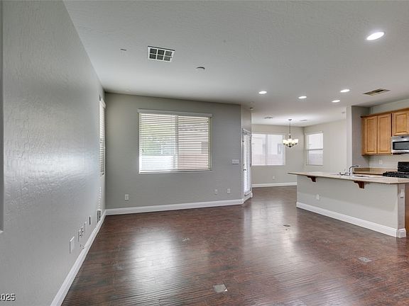 5th image of 7533 Luna Bella Ave