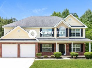 375 Lake Jonathan Ln, Fairburn, GA 30213
