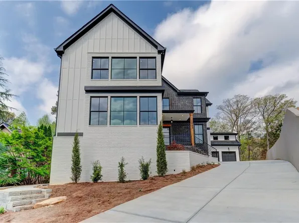 1043 Highland Village Trl, Mableton, GA 30126