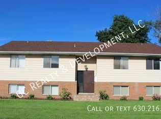 1044 S York Rd APT 2A, Bensenville, IL 60106