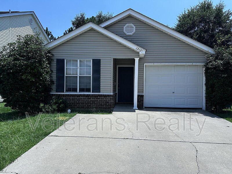 1st image of 13425 Warren Dr