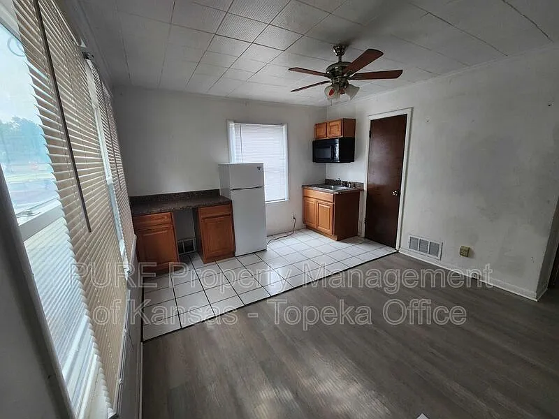 Studio, 1.0 bath, 518 sqft, $700 — Photo 3