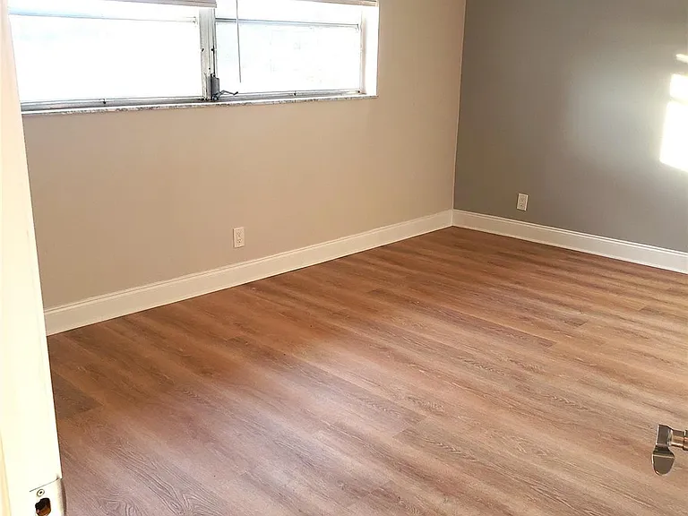 7897 Golf Circle Dr #303 — Photo 32