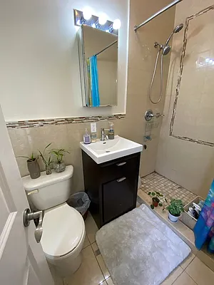 Rented by Mdays Realty | media 30