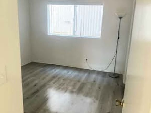 4th image of 868 S Kingsley Dr #339