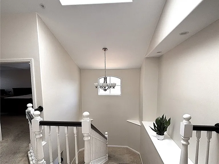 2211 Dufour Ave #B — Photo 16