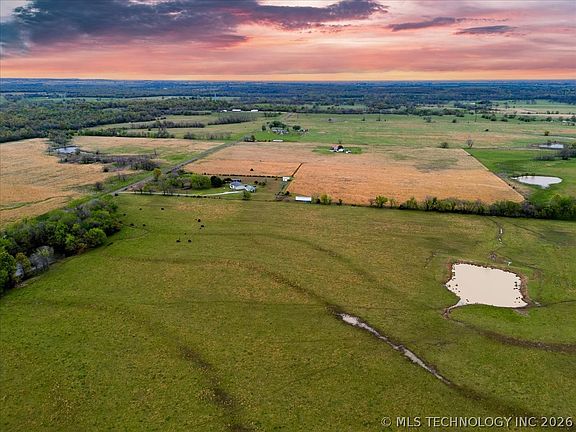 3rd image of 28 S 4360th Rd