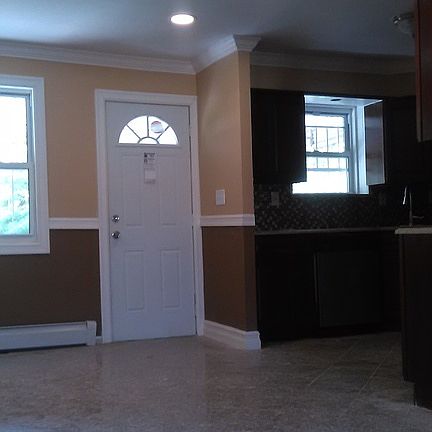 5th image of 3278 Bouck Ave