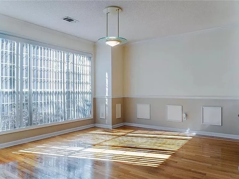 5605 Stewart Woods Dr — Photo 7