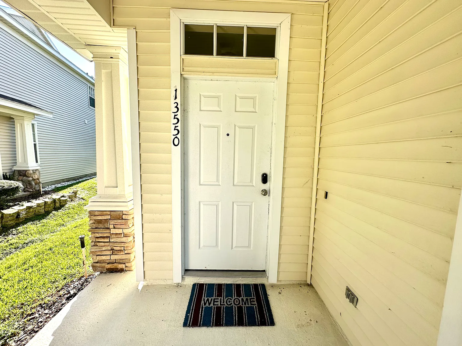 2 bed, 1250 sqft, $2,000 — Photo 2