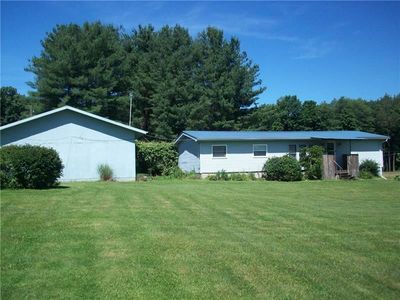 493 Hartwick Rd, Mercer, PA, 16137