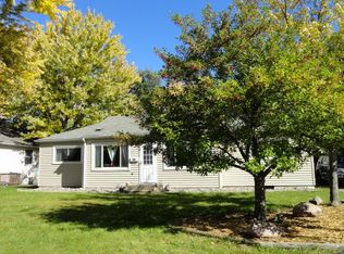 769 6th Ave NW, New Brighton, MN 55112