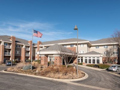 801 N McLean Blvd APT 324, Elgin, IL, 60123
