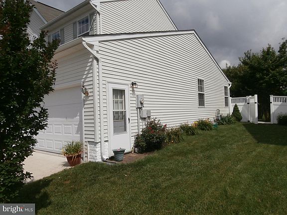 3rd image of 29676 Old Creek Ln