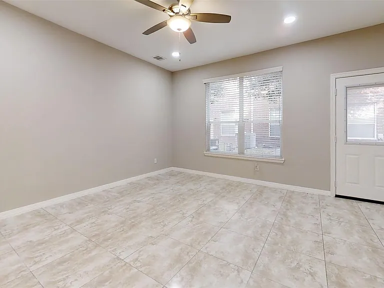 9224 Rodney Ray Blvd #18 — Photo 10