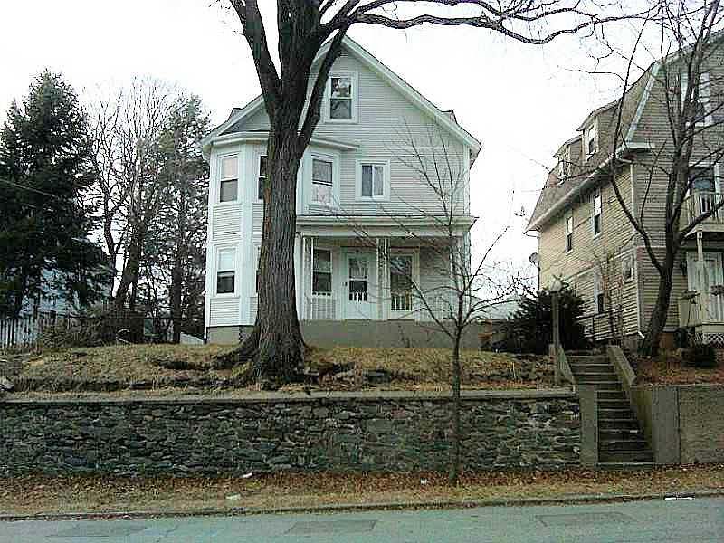 1st image of 83-85 Wilson Ave E