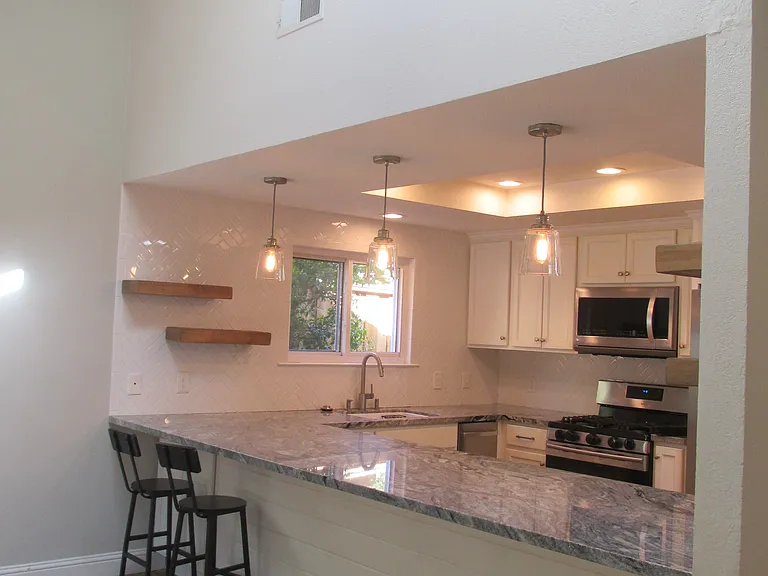 414 Woodbridge St — Photo 15