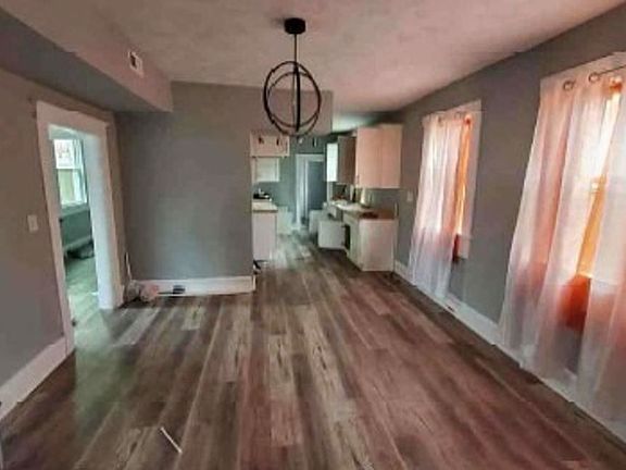 Formal Dining