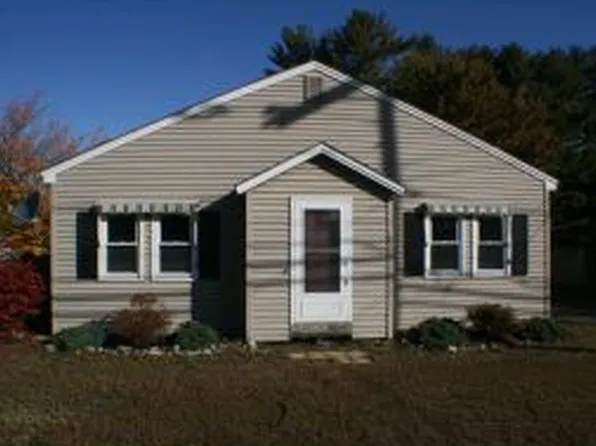 304 Gilford Ave, Gilford, NH 03249
