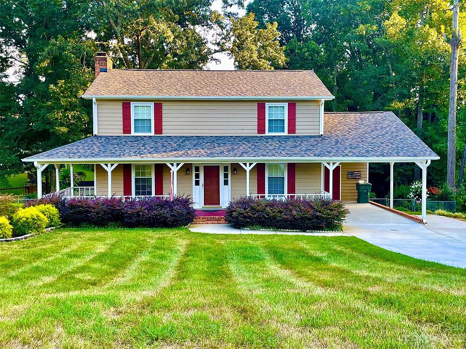 1st image of 2625 Birchwood Dr