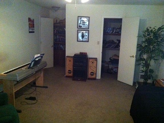 upstairs master bedroom