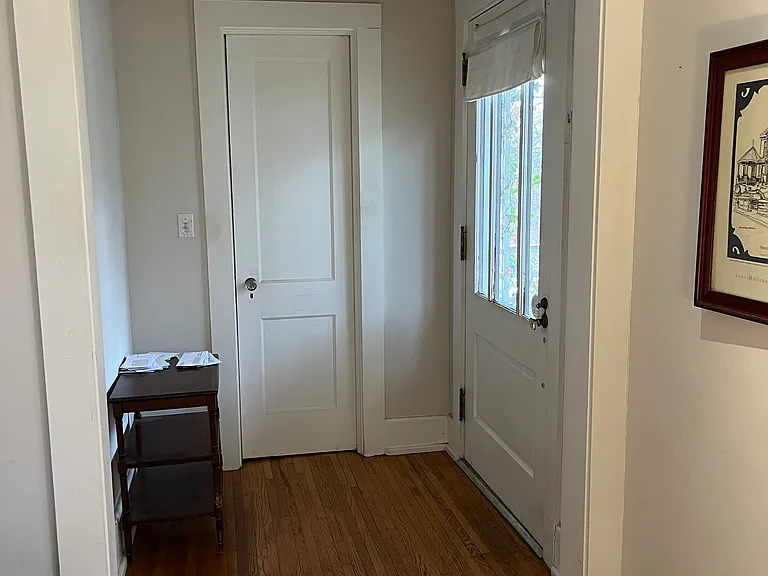 931 Fortwood St — Photo 9