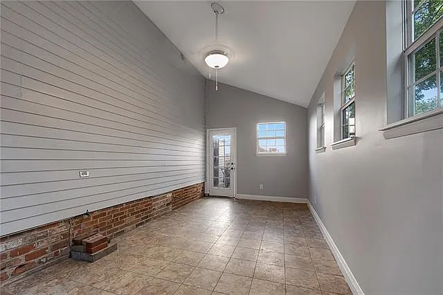715 Webster St #2 — Photo 9