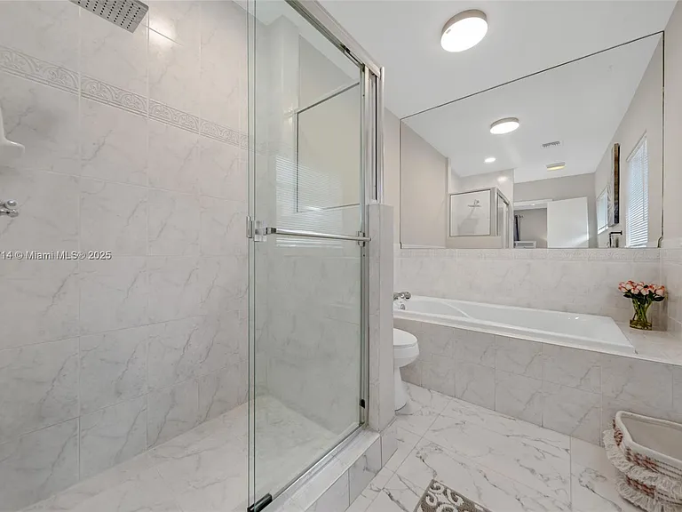 241 Oceanic Ave — Photo 40
