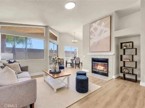 14419 Woodland Dr, Fontana, CA 92337