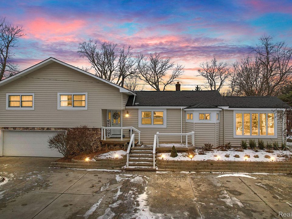 1st image of 4068 Lawley Ave